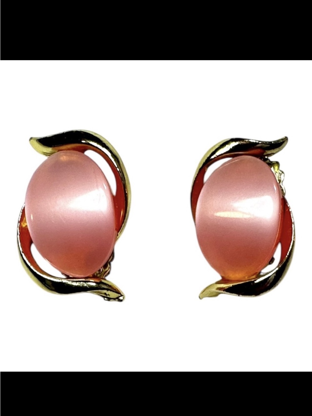 Vintage clip-on earrings gold-tone & pink thermocet Women’s costume jewelry